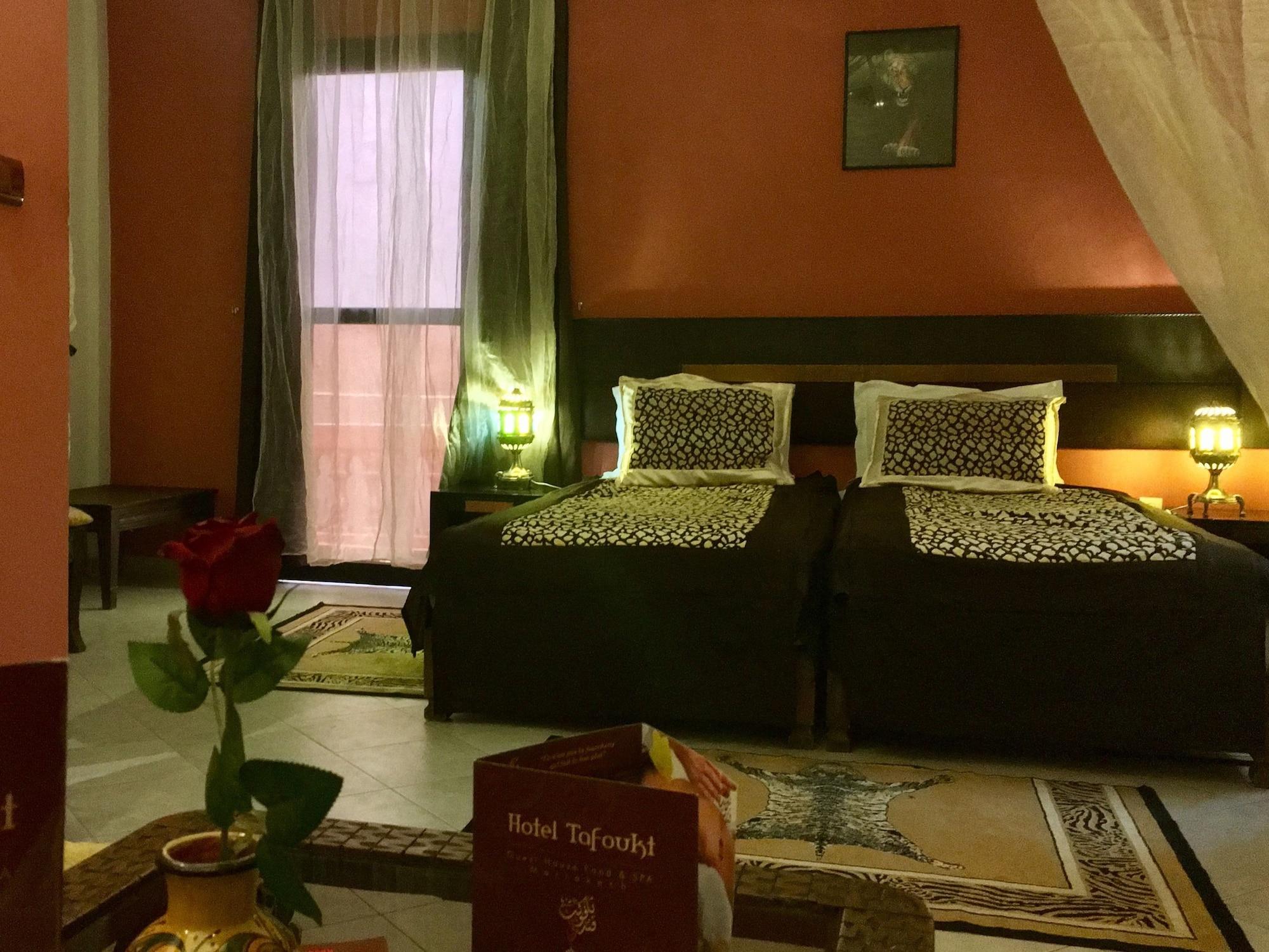 Hotel Tafoukt Marrakesh Buitenkant foto