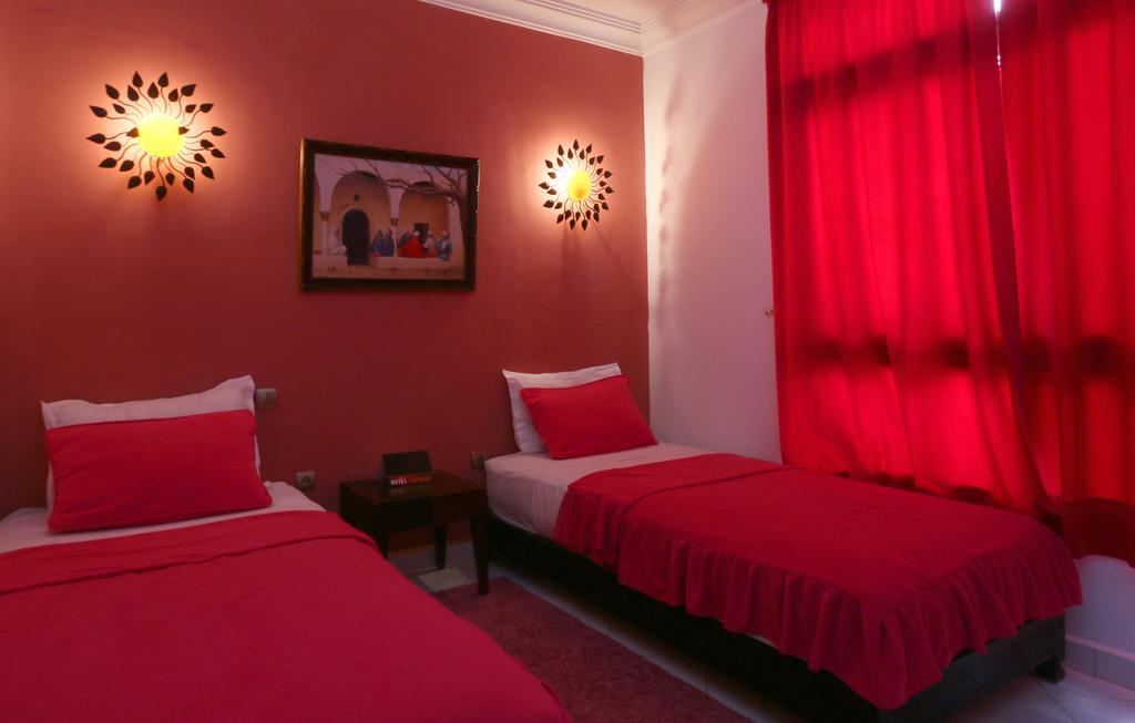 Hotel Tafoukt Marrakesh Buitenkant foto