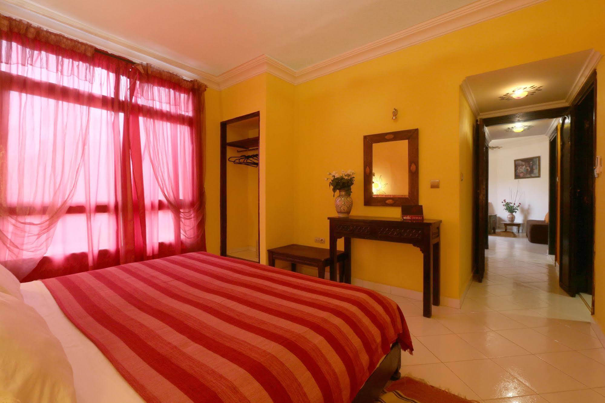 Hotel Tafoukt Marrakesh Buitenkant foto
